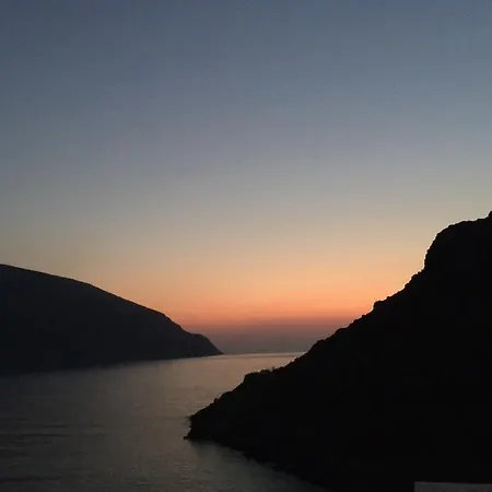 Kasteli Villas *