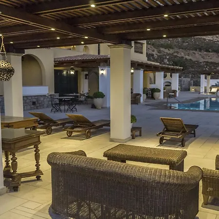 Kasteli Villas בית נופש מאסורי
