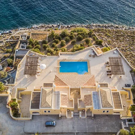 Kasteli Villas בית נופש מאסורי
